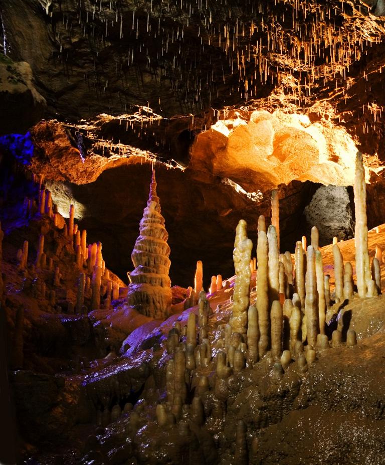 Teufelshöhle Pottenstein 12 km